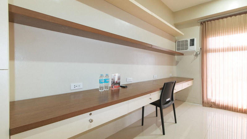 RedDoorz Plus near Nakpil St Taft Avenue, Manila, Philippines