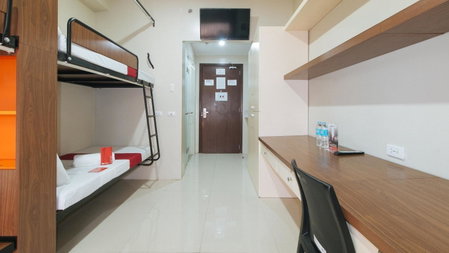RedDoorz Plus near Nakpil St Taft Avenue, Manila, Philippines