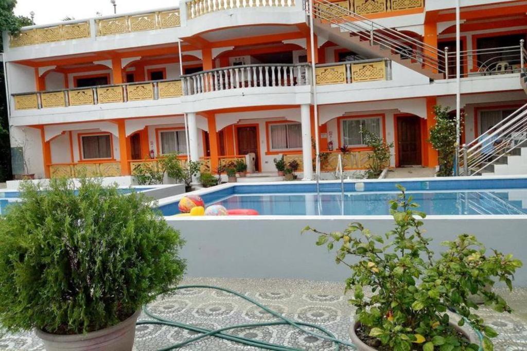 Hotel · Palm Grove Saud Holiday Complex Hotel, Burayoc
