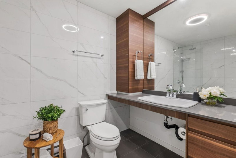 Modern Studio at Blackcomb base, Whistler, Canada