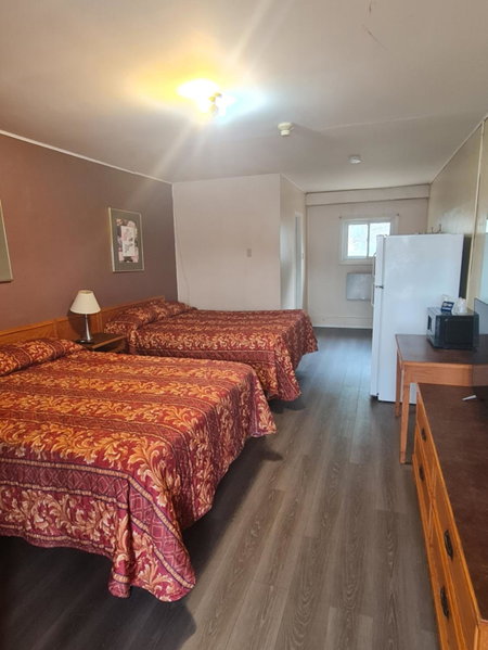 Skyways Motel, Gravenhurst, Canada