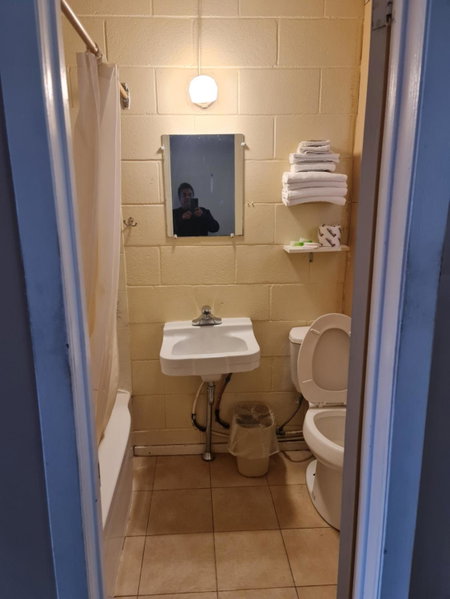 Skyways Motel, Gravenhurst, Canada