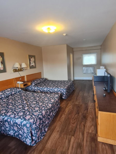 Skyways Motel, Gravenhurst, Canada
