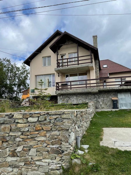 La Felinare Ranca, Ranca, Romania