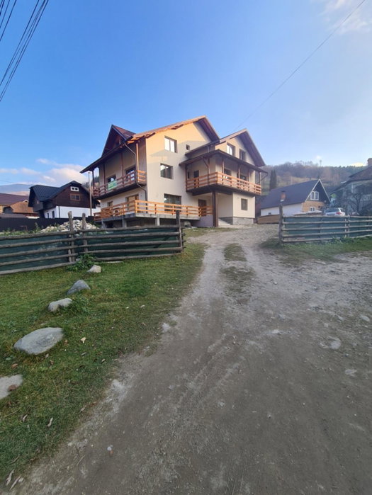 Casa Bujor de Munte Dragoslavele, Dragoslavele, Romania