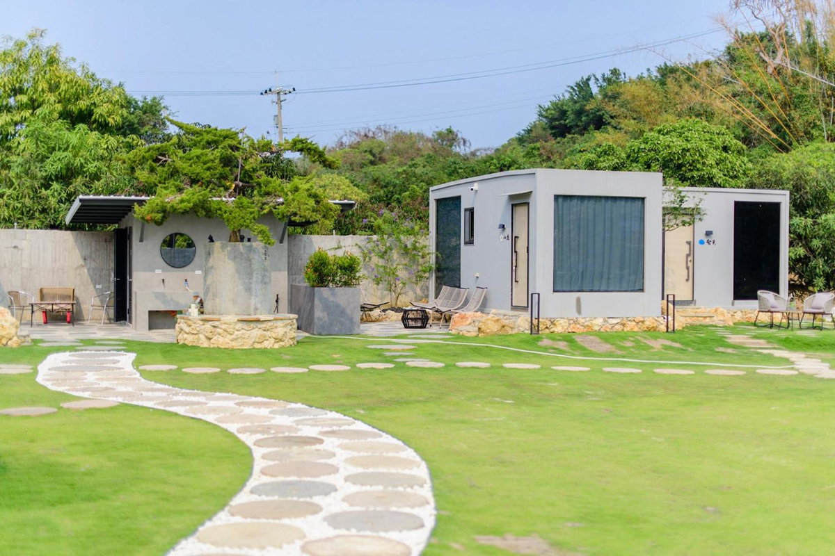 Yuye Shanin CAMPING HUT, Taiwan