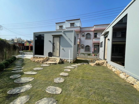 Yuye Shanin CAMPING HUT, Xiaoliuqiu, Taiwan