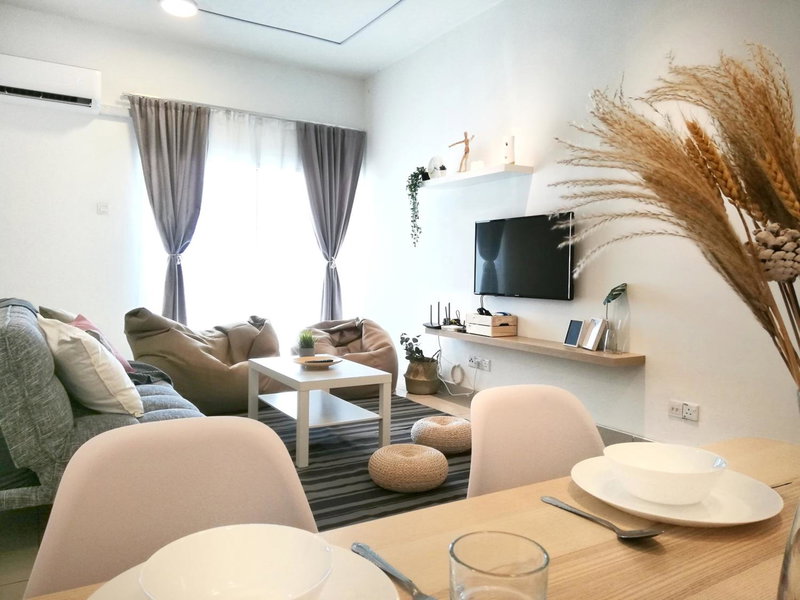 Subang City Residence, Spacious Home with Balcony, Walking Distance to Summit, 5min to Sunway, Subang Jaya, Malaysia