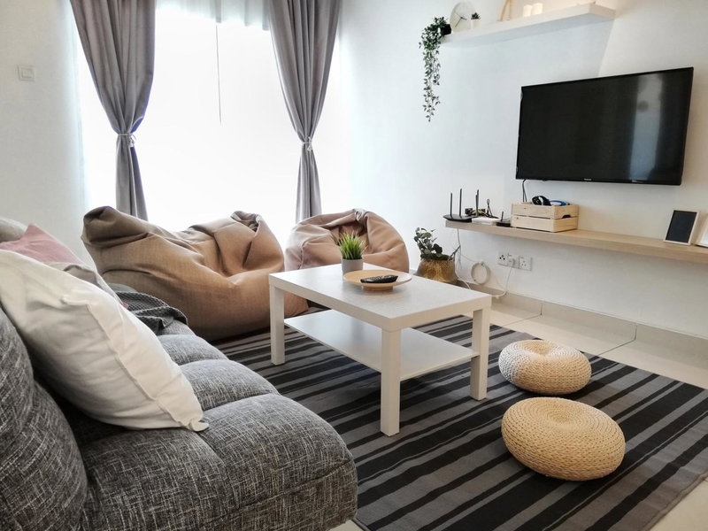 Subang City Residence, Spacious Home with Balcony, Walking Distance to Summit, 5min to Sunway, Subang Jaya, Malaysia