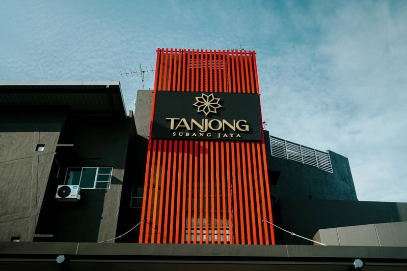 Tanjong Subang Jaya - Self Check-In, Subang Jaya, Malaysia