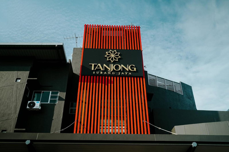 Tanjong Subang Jaya - Self Check-In, Subang Jaya, Malaysia