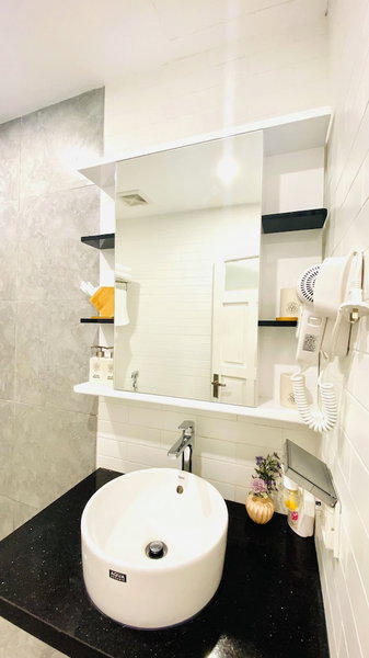 2 mins to Ho Guom LA MANDARINA HOTEL, Hanoi, Vietnam