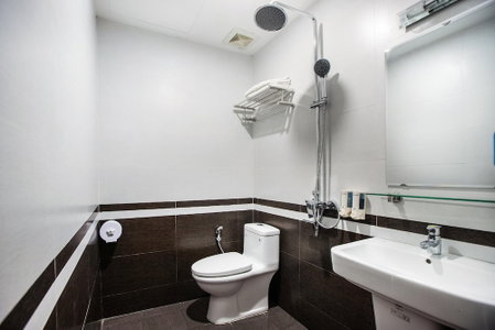 Giao Thong Hotel, Hanoi, Vietnam