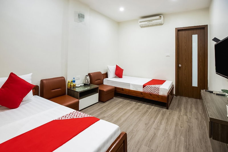Giao Thong Hotel, Hanoi, Vietnam