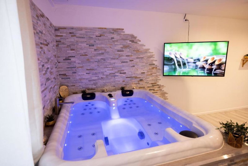 Suite and Spa la Perla Bianca, Grabels, France