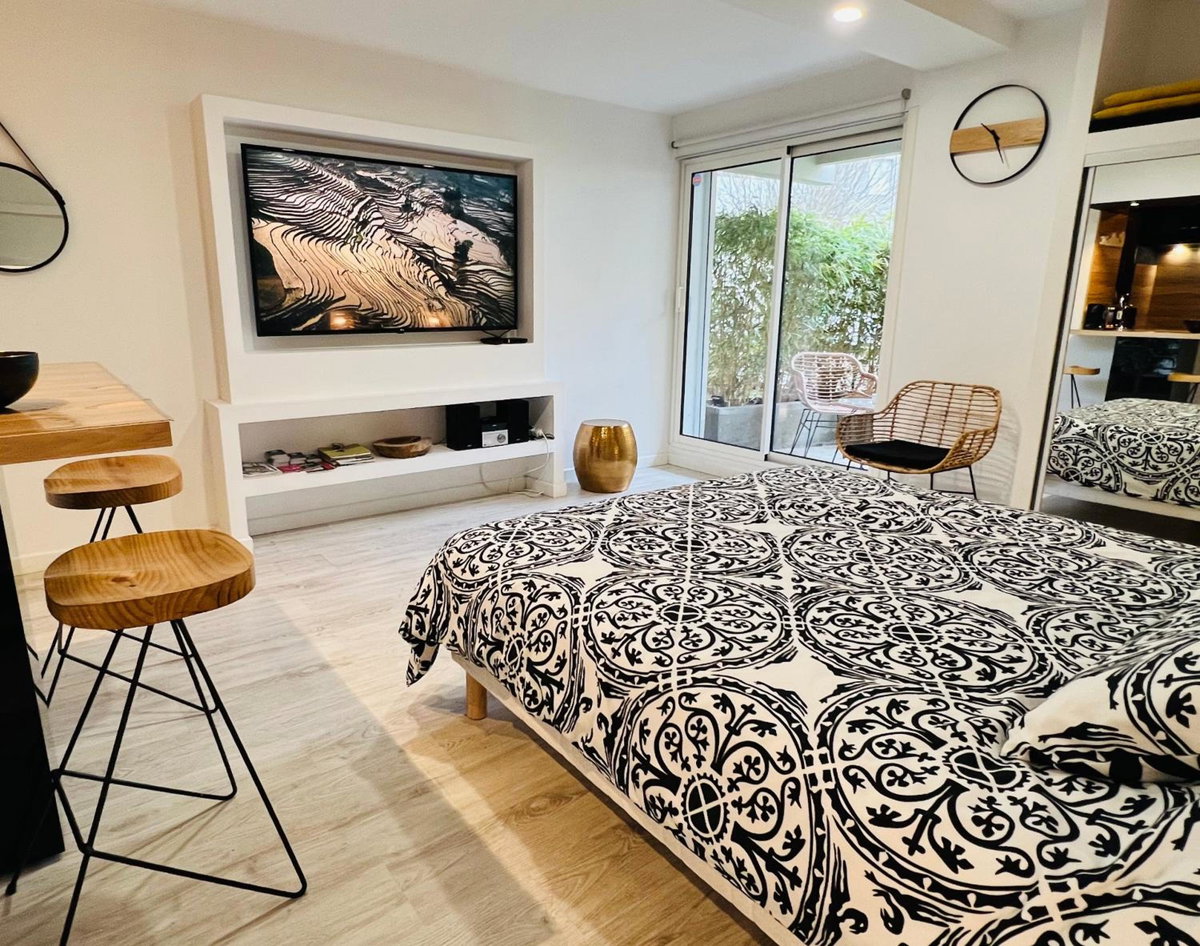Feel@Home Nemausus « Le 42 », France