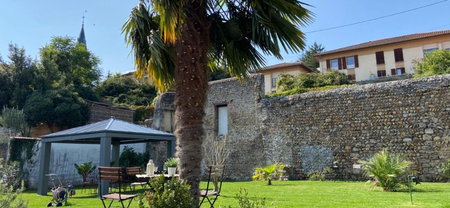 Le Charles IX, Roussillon en Isere, France