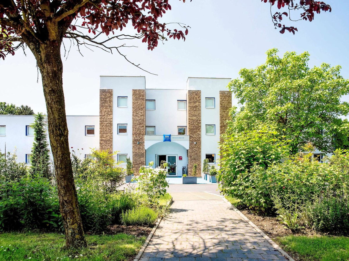 ibis budget Valenciennes Petite-Forêt, France