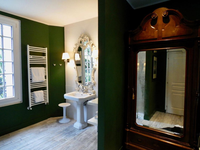 Bed & Breakfast La Clepsydre, Fontenay-aux-Roses, France