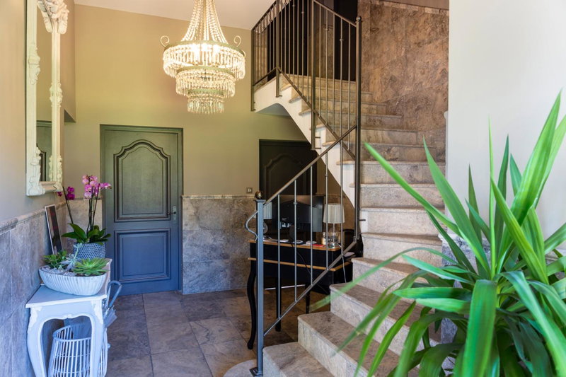Château des Cinq Cantons, Carpentras, France