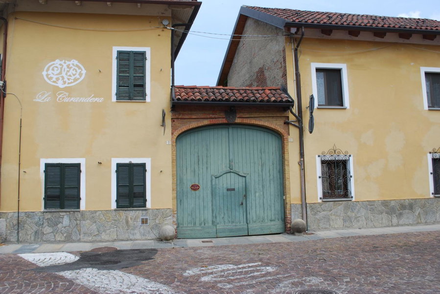 La Curandera, Rosta, Italy