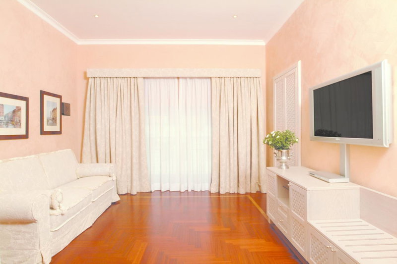Colosseo Studio Suite, Rome, Italy