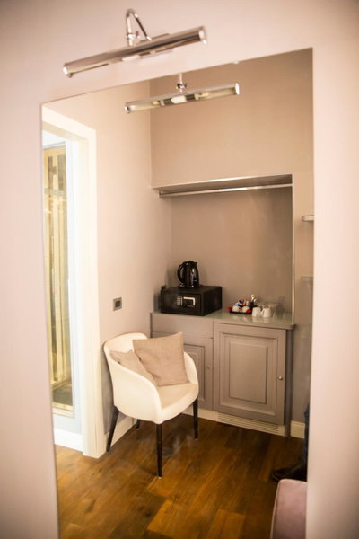 Relais San Lorenzo In Lucina, Rome, Italy