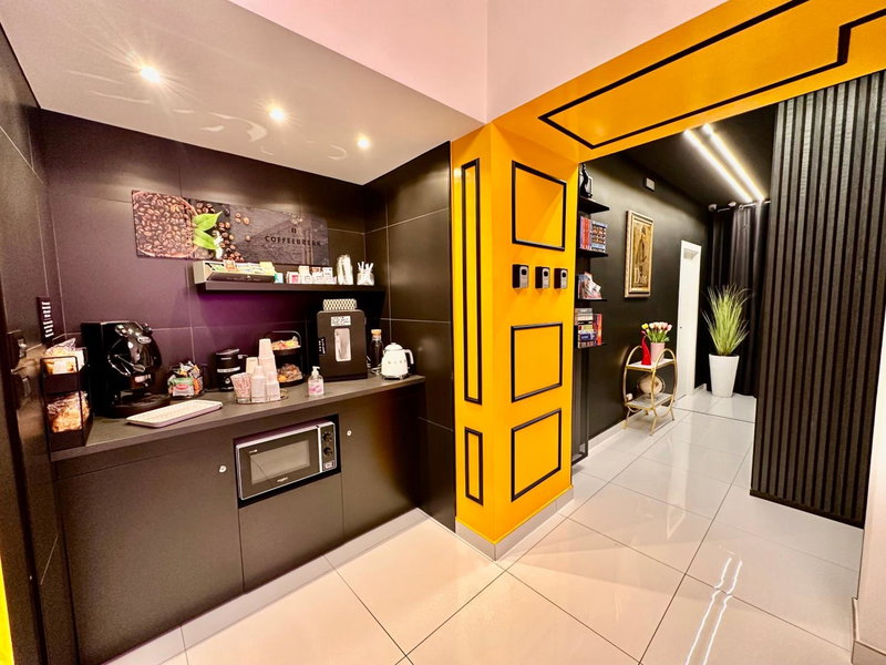 Elegance Rooms Spaccanapoli, Naples, Italy