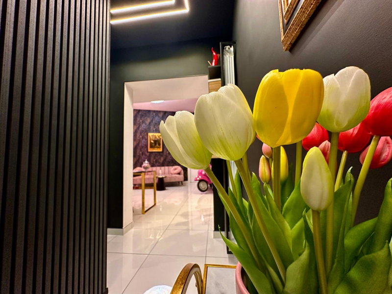 Elegance Rooms Spaccanapoli, Naples, Italy