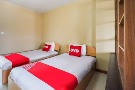 OYO 762 Chompoo, Nakhon Chai Si, Thailand