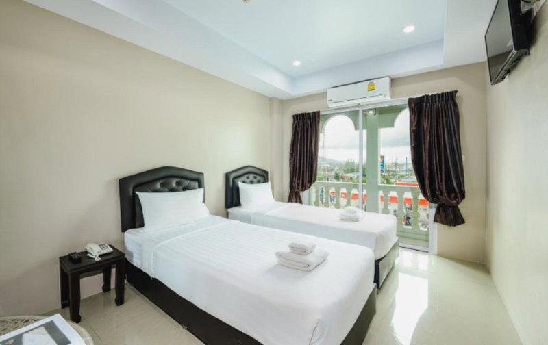 Tyler Cherngtalay, Ban Pak Lak, Thailand