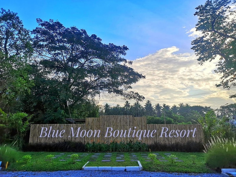Blue Moon Boutique Resort, Sichon, Thailand