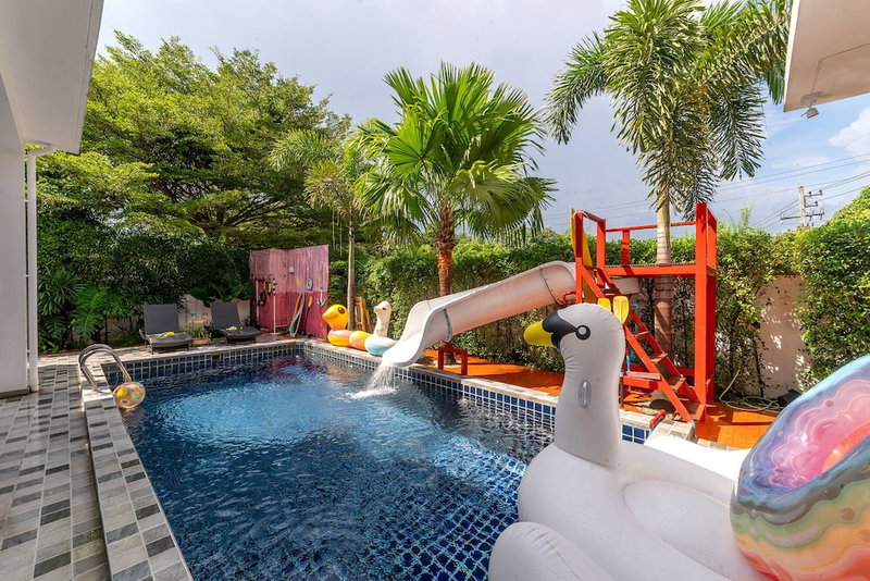 Luxury and Playful 5 Bed Pool Villa - CC, Sattahip, Thailand