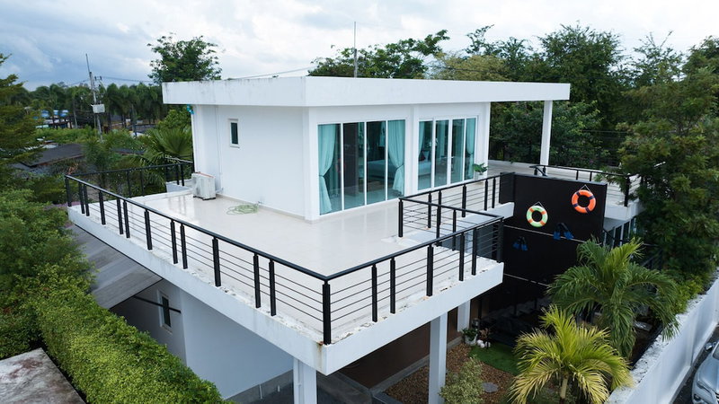 Luxury and Playful 5 Bed Pool Villa - CC, Sattahip, Thailand