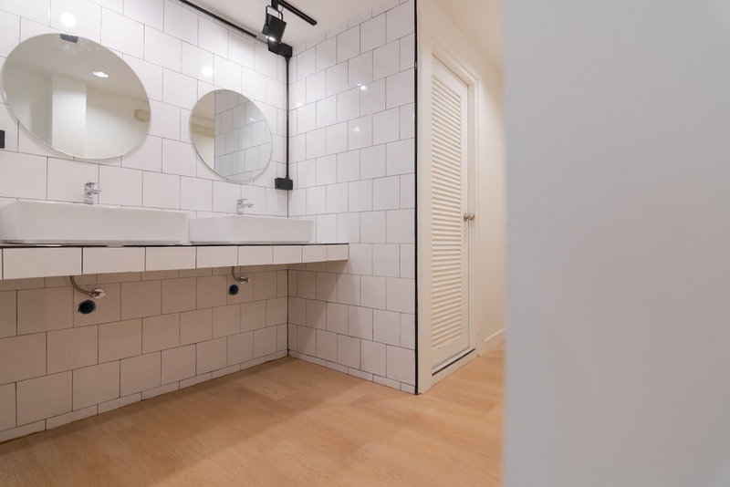MINI-ME HUBS - Charm Suites in Old City, Chiang Mai, Thailand