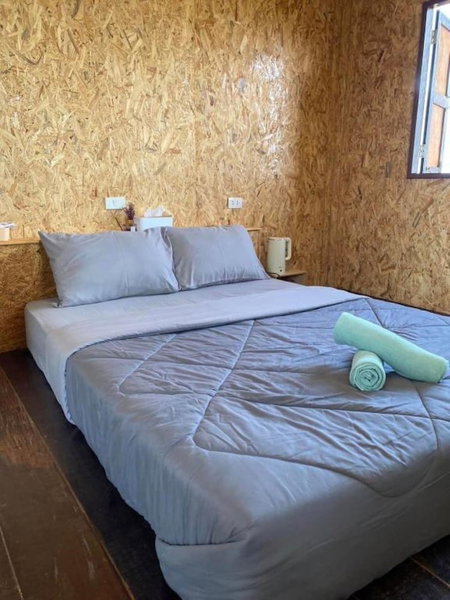 Parinya Hill Homestay & Cafe Koh Larn, Bang Lamung, Thailand