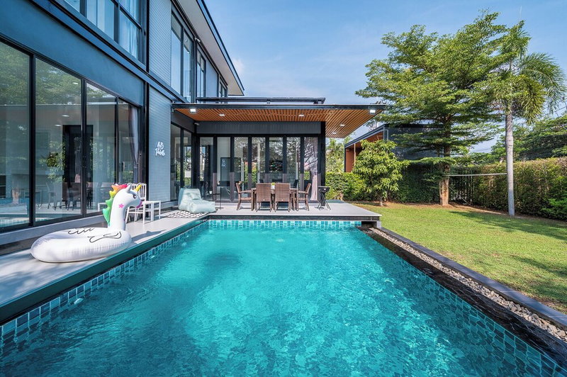 AnB Loft 1 poolvilla close Jomtian beach, Bang Lamung, Thailand