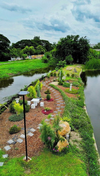 Tiny Island Lake Lodge, Bangkok, Thailand