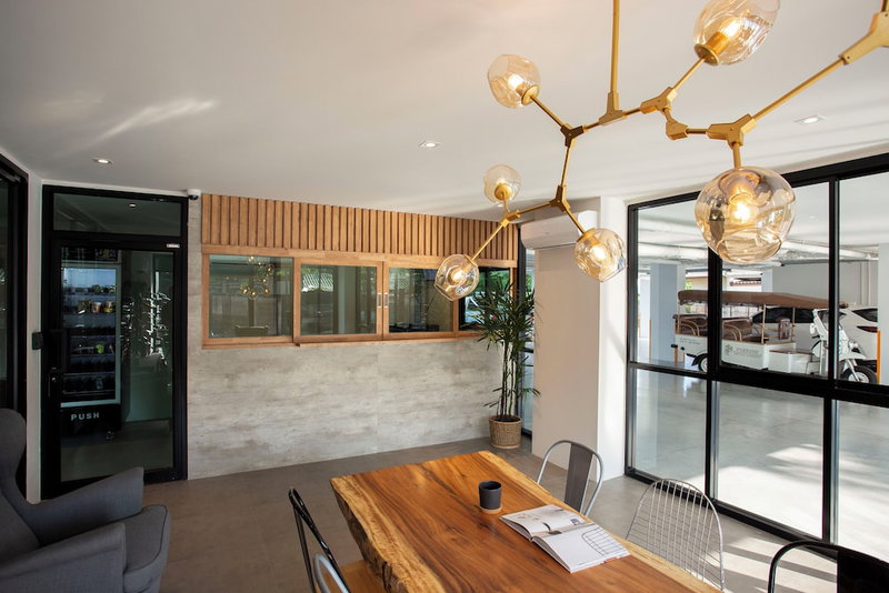Parrish Serviced Apartment, Bangkok, Thailand