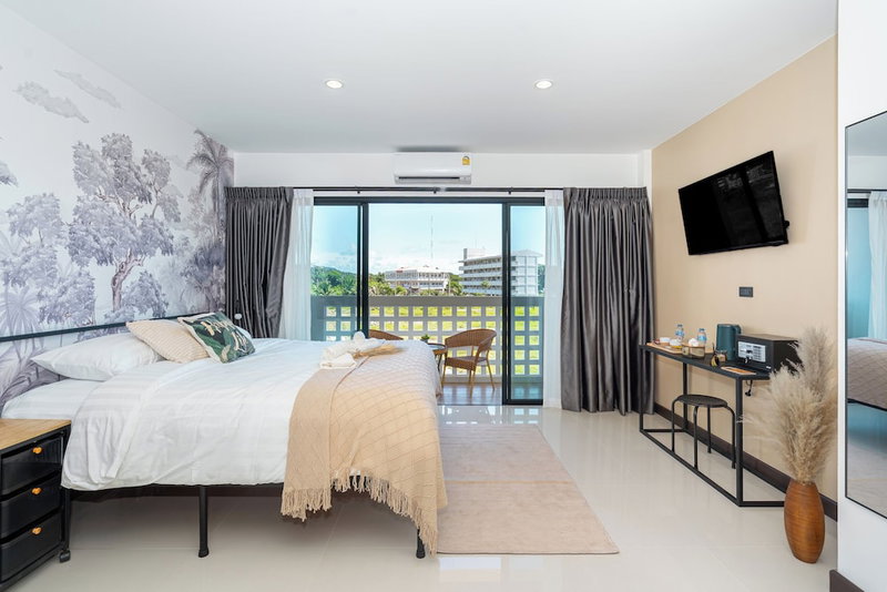 Mitsu Guesthouse, Karon, Thailand
