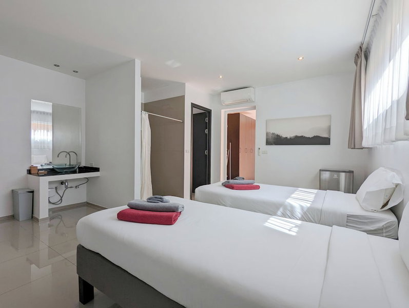 Poolside Apartments and Rooms, Ko Chang, Thailand