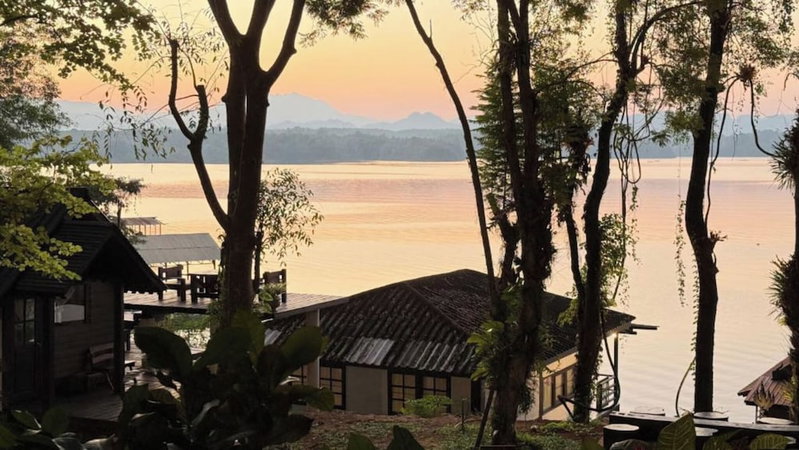 Kawarin Saiyai Cottage and Lake, Thong Pha Phum, Thailand