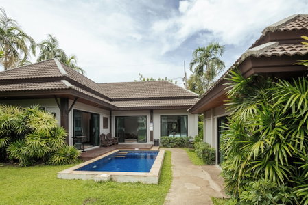 Green Garden Villa Hotel, Rawai, Thailand
