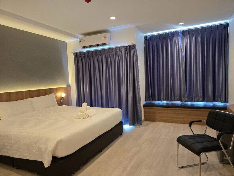 Manee Mantra Hotel Kanchanaburi, Kanchanaburi, Thailand