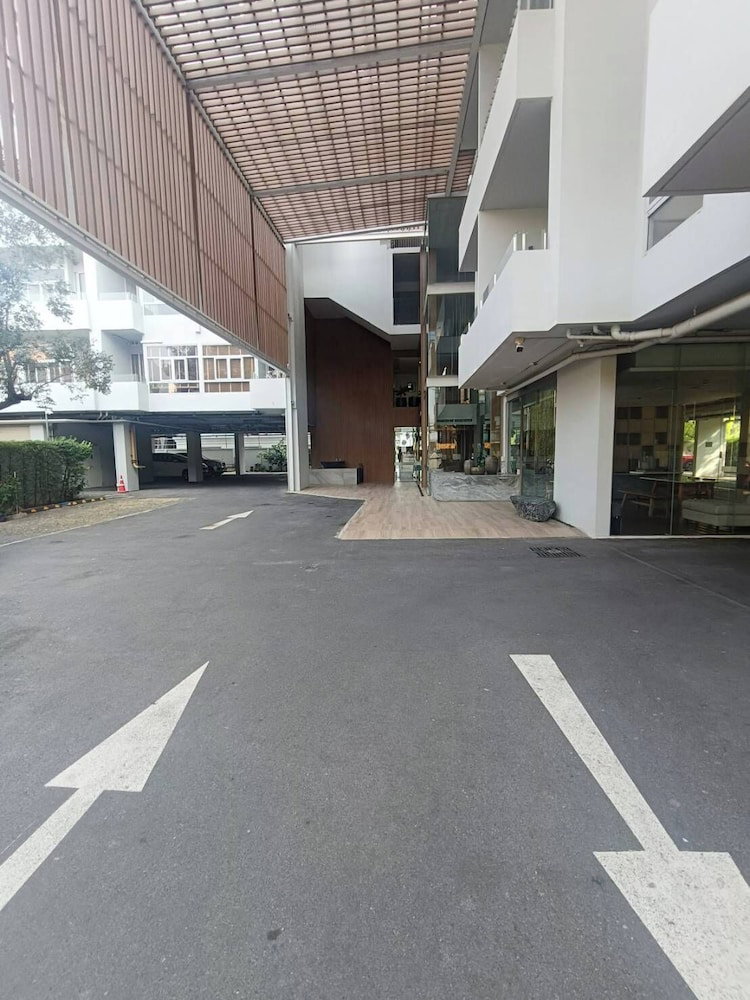 Prompt88 Healthland, Thailand