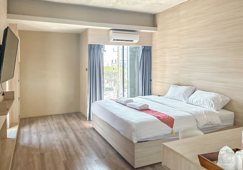Loft2s, Thailand