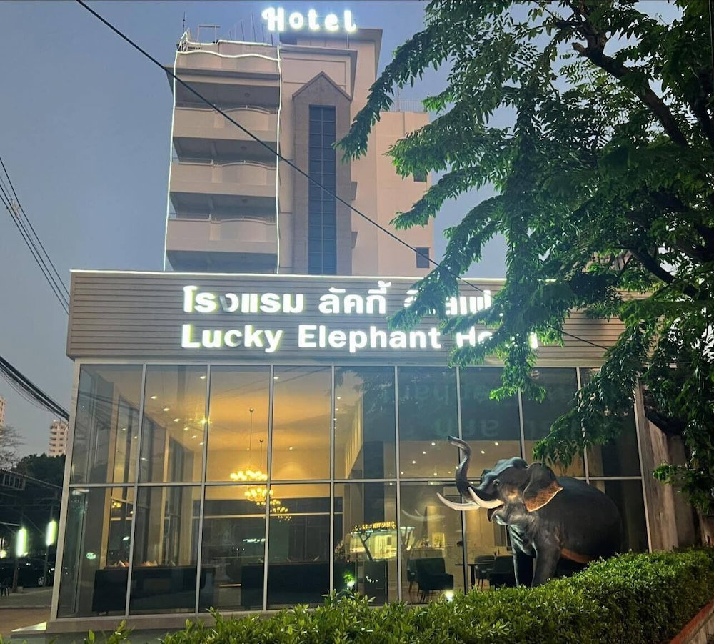 Hotel · lucky Elephant Hotel, Bangkok