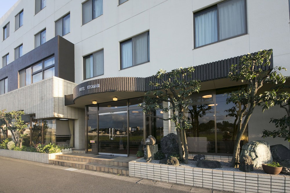 Business Hotel Kosanagi, Japan