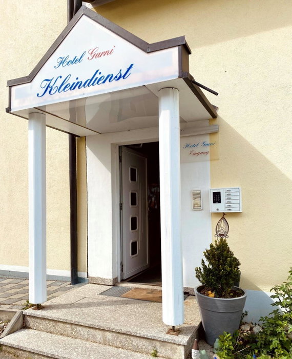 Hotel garni Kleindienst, Ursensollen, Germany