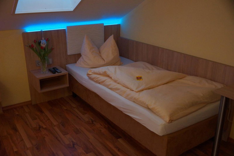 Hotel garni Kleindienst, Ursensollen, Germany